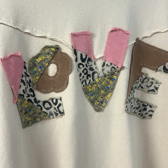 Cream Love Patchwork Crewneck Sweatshirt - Easel - Picture 4 of 5